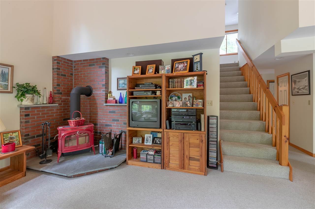37 Beacon Hill Road Thornton, NH 03285 - Photo 7 of 39