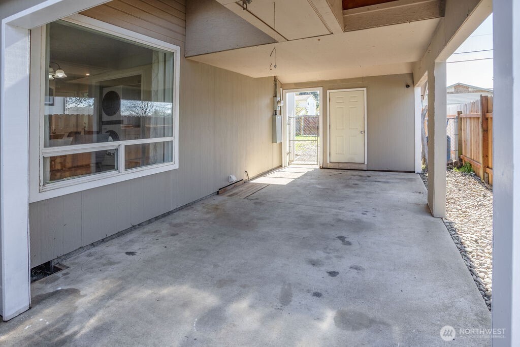 3025 Florida Street Longview, WA 98632 - Photo 15 of 18