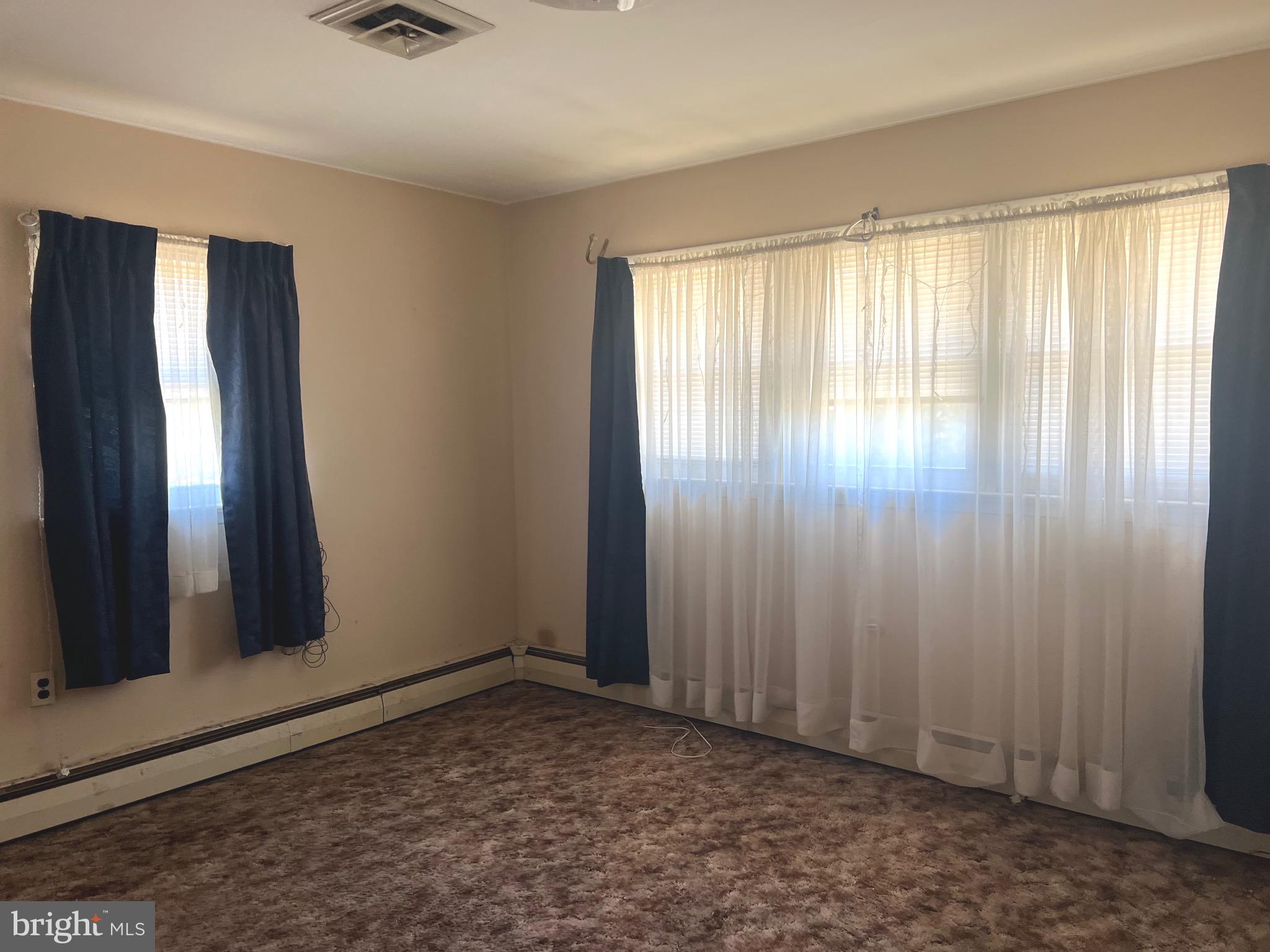 205 Hendricks Avenue Atco, NJ 08004 - Photo 9 of 13