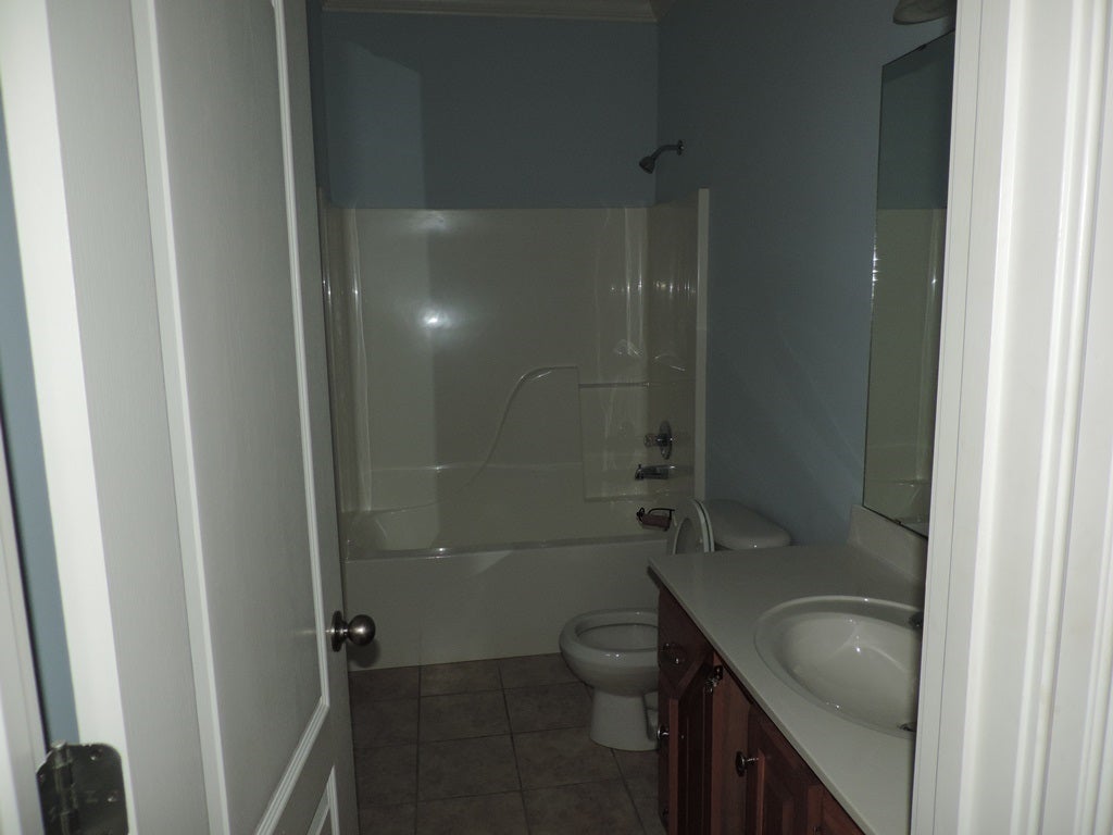 683 Matlock Road Bowling Green, KY 42104 - Photo 19 of 35 Gallery Image 19