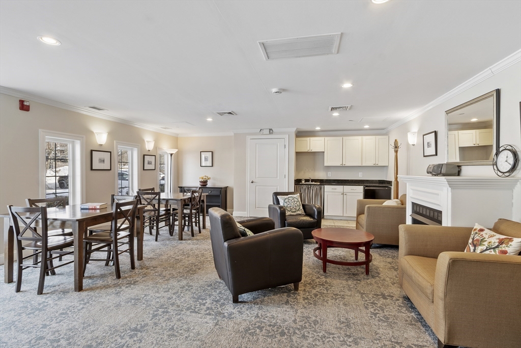 10 Crowninshield Street, Unit 303 Peabody, MA 01960 - Photo 29 of 32