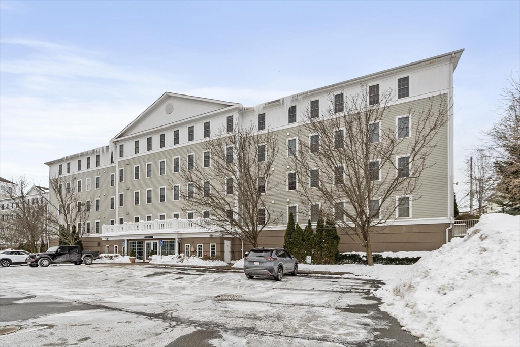 10 Crowninshield Street, Unit 303 Peabody, MA 01960 - Photo 31 of 32