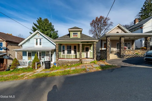 $200,000 | 9 House Avenue, Troy, NY 12180