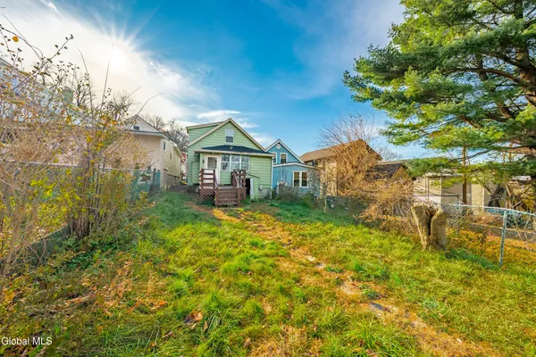 $200,000 | 9 House Avenue, Troy, NY 12180