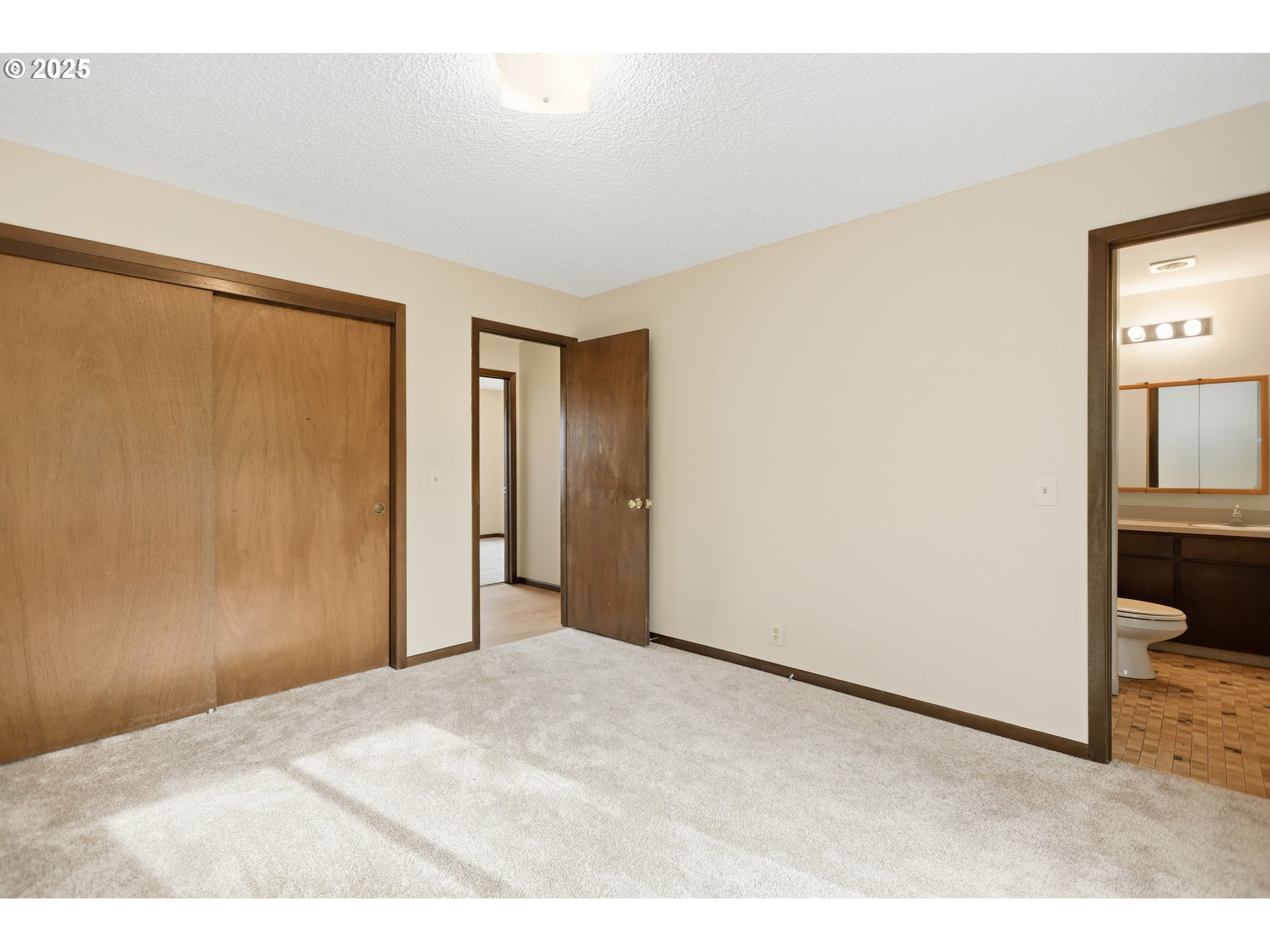 512 6th Street Wasco, OR 97065 - Photo 20 of 45 a view of a room with a very nice looking room