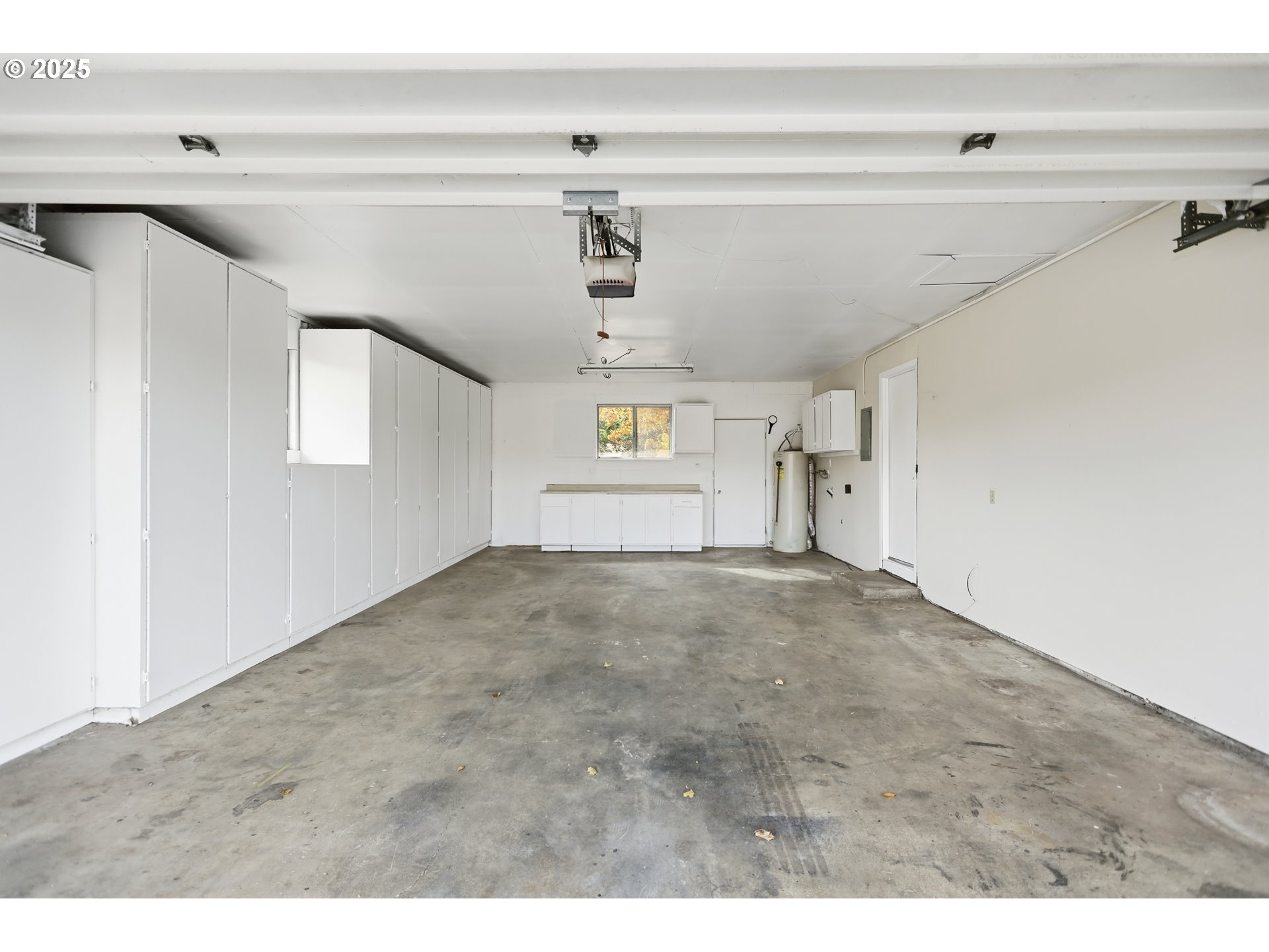 512 6th Street Wasco, OR 97065 - Photo 30 of 45 a view of a garage