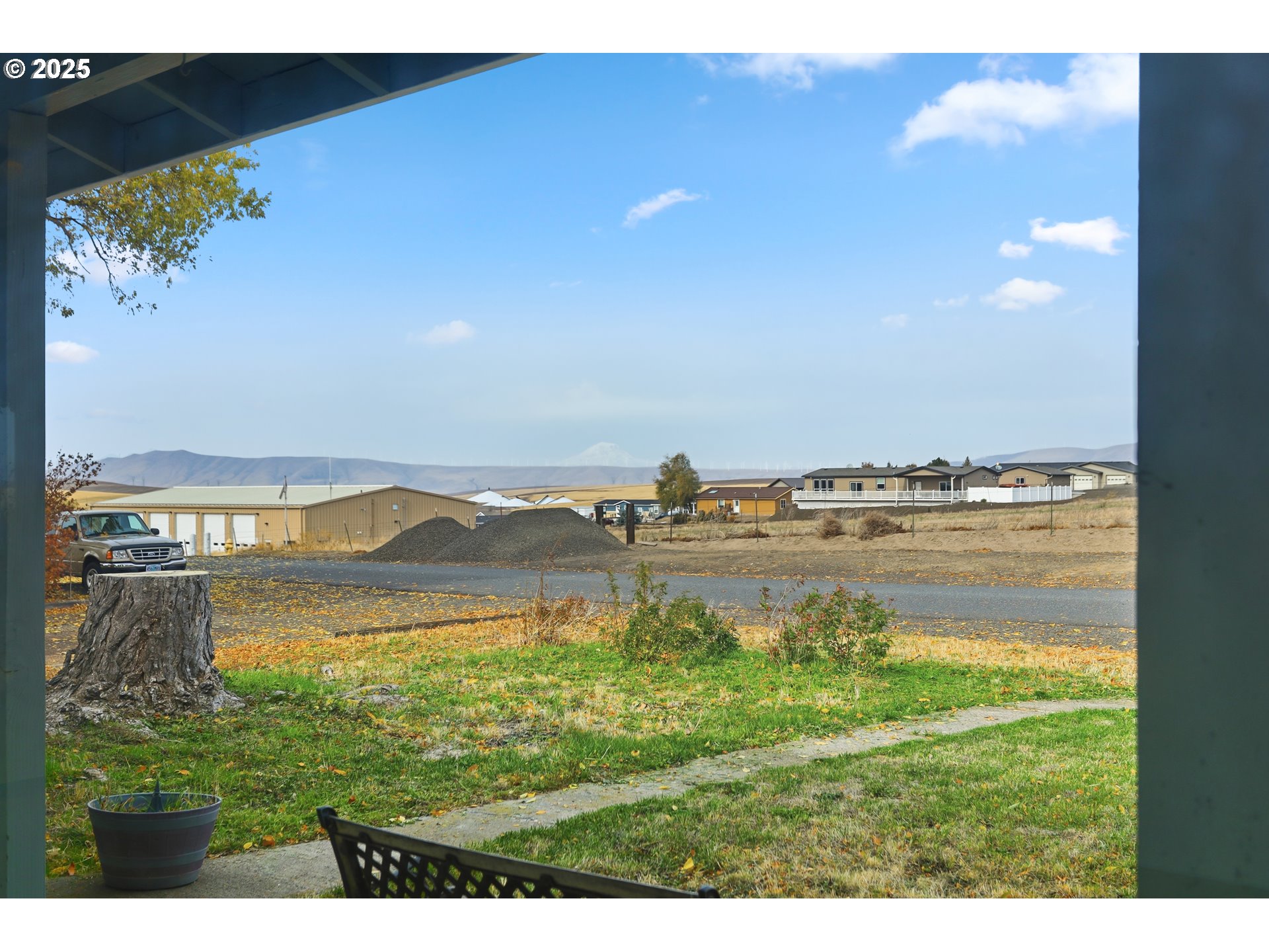 512 6th Street Wasco, OR 97065 - Photo 45 of 45 a view of lake with mountain