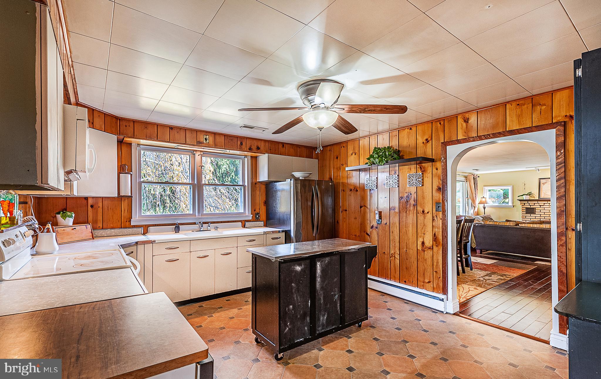 433 Radix Road Williamstown, NJ 08094 - Photo 7 of 32 Kitchen