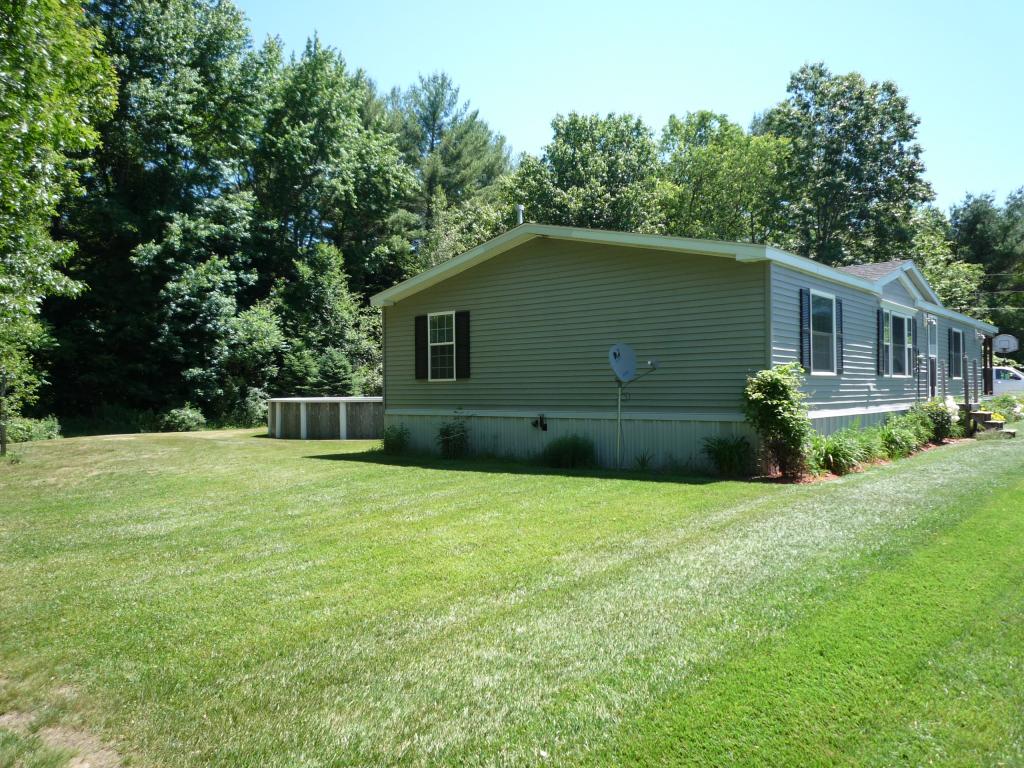 4 Pond Road Raymond, NH 03077 - Photo 16 of 21