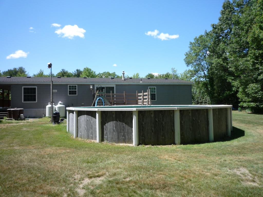 4 Pond Road Raymond, NH 03077 - Photo 18 of 21