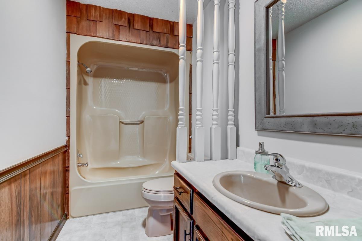 4726 Mechanicsburg Road Springfield, IL 62712 - Photo 20 of 43 Gallery Image 20