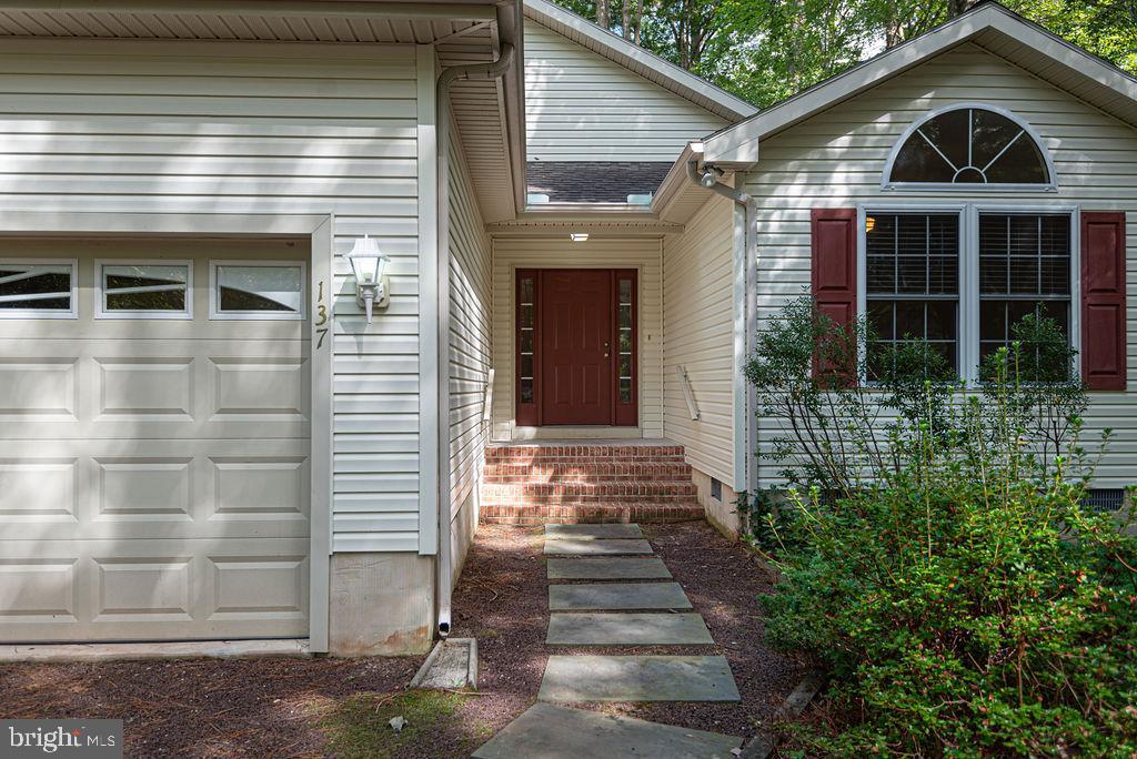 137 Windjammer Road Ocean Pines, MD 21811 - Photo 3 of 39