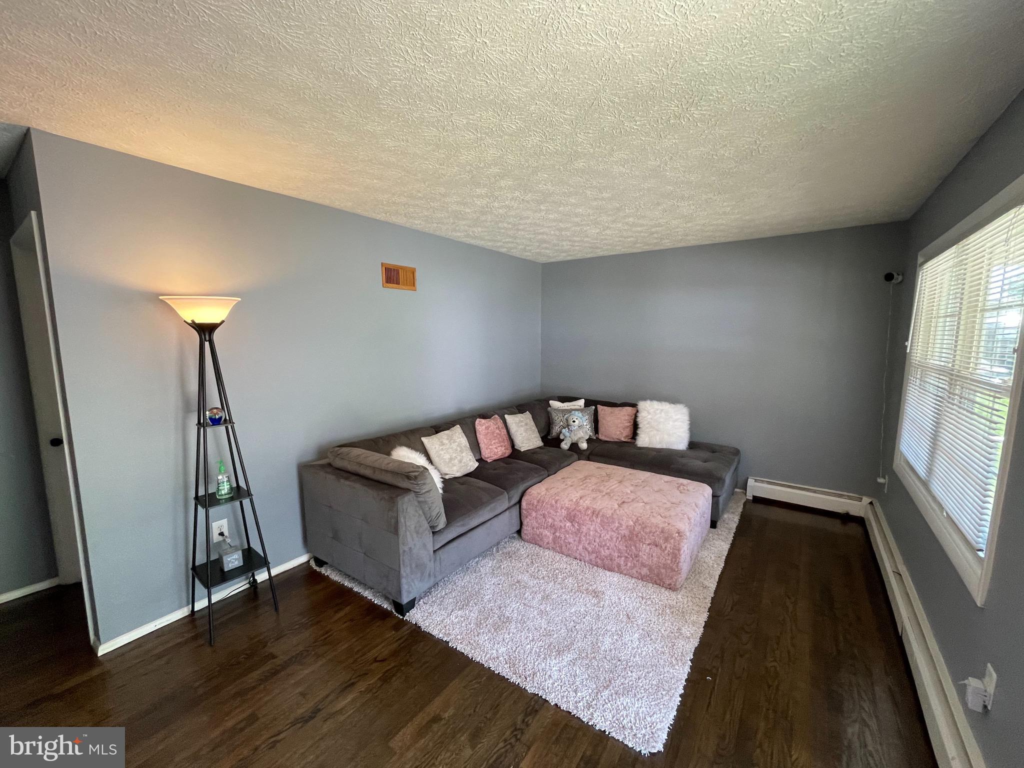14507 Fullerton Road Woodbridge, VA 22193 - Photo 12 of 27 Gallery Image 12