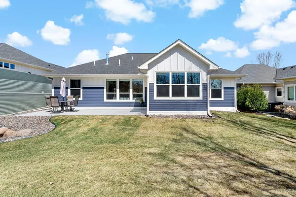 $609,000 | 309 2nd Street Southeast, St. Michael, MN 55376