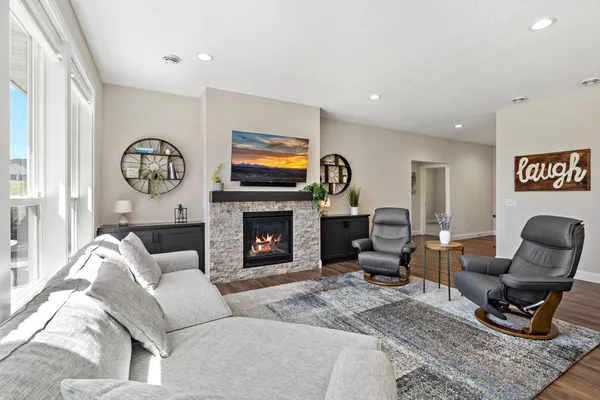 $609,000 | 309 2nd Street Southeast, St. Michael, MN 55376