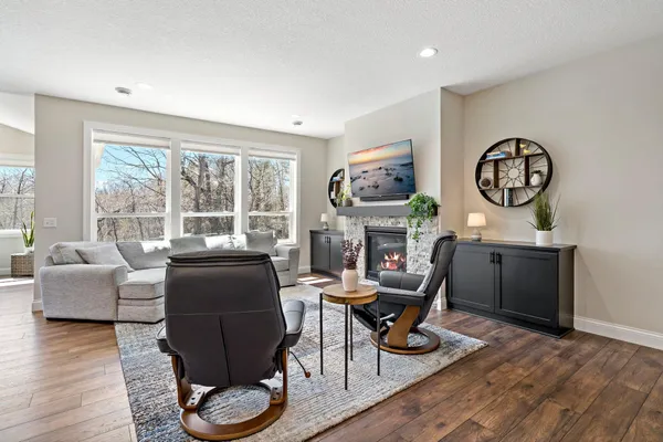 $609,000 | 309 2nd Street Southeast, St. Michael, MN 55376