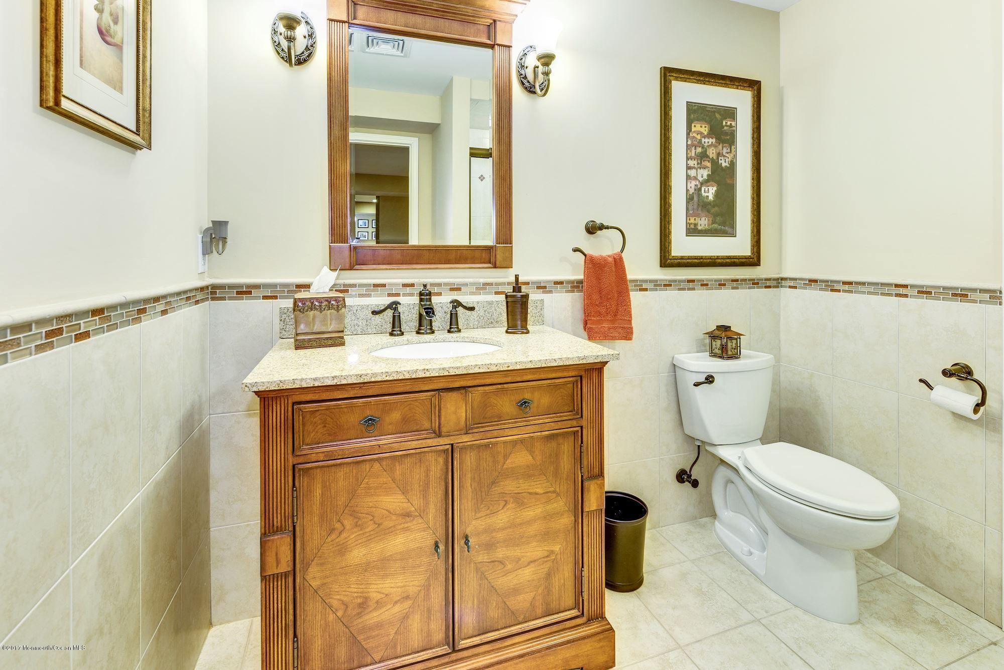 11 Rockingham Court Manalapan, NJ 07726 - Photo 22 of 36 051_11_Rockingham_Ct_193873_237695
