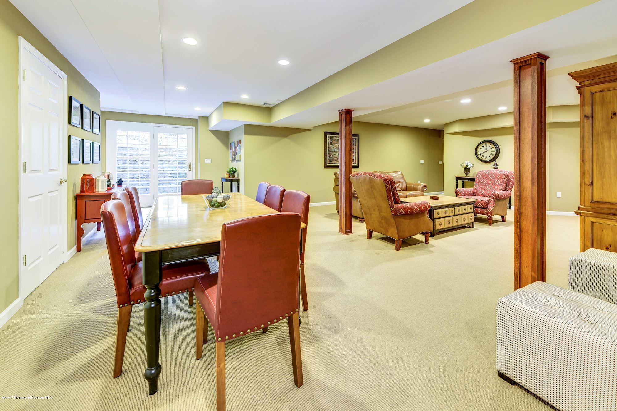 11 Rockingham Court Manalapan, NJ 07726 - Photo 26 of 36 055_11_Rockingham_Ct_193873_237695