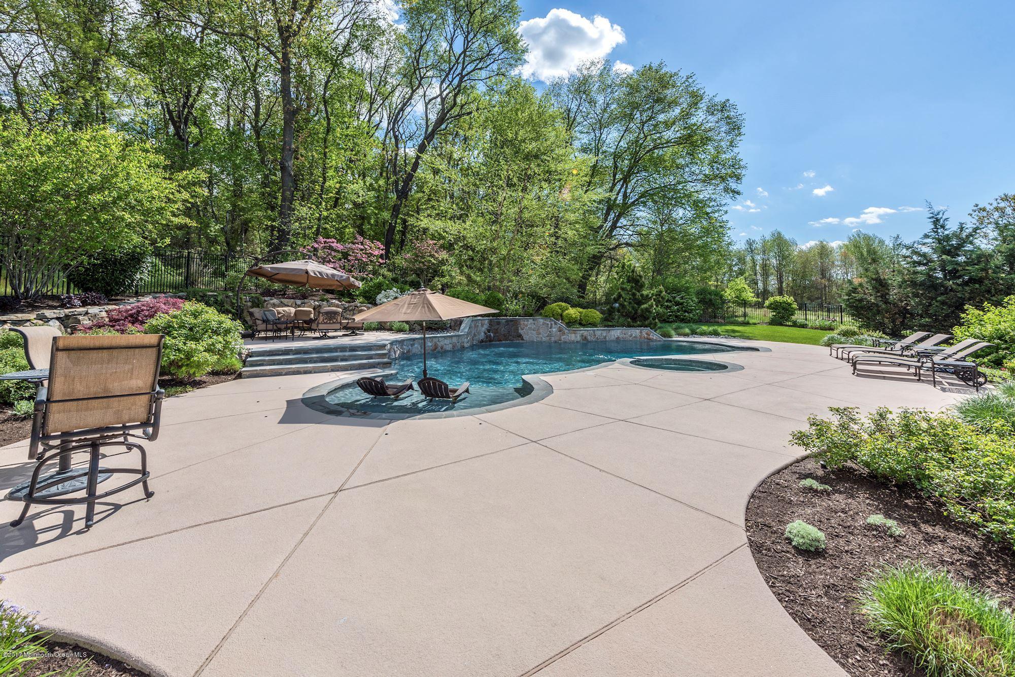 11 Rockingham Court Manalapan, NJ 07726 - Photo 35 of 36 093_11_Rockingham_Ct_193873_240982