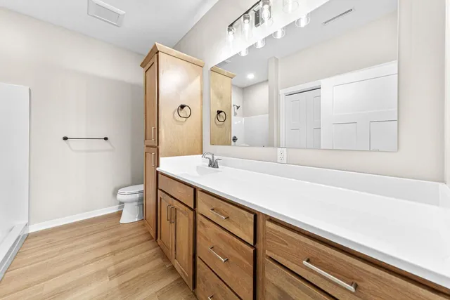 $299,900 | 605 Northwood Place, Janesville, MN 56048