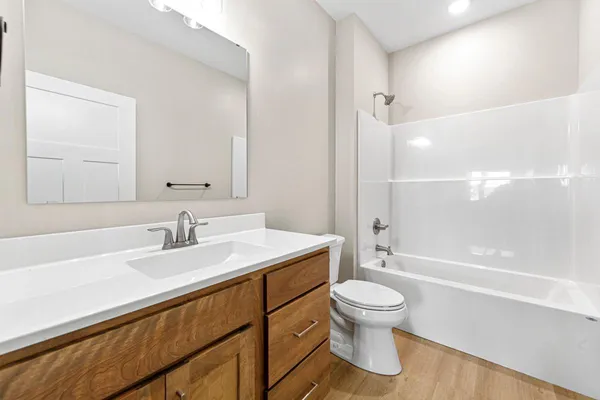 $299,900 | 605 Northwood Place, Janesville, MN 56048