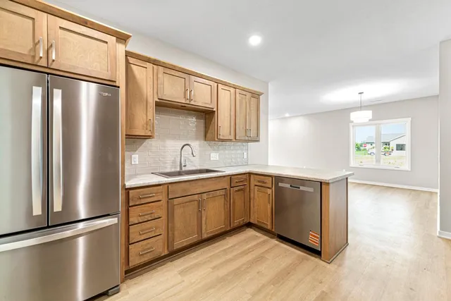 $299,900 | 605 Northwood Place, Janesville, MN 56048