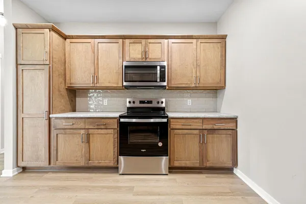 $299,900 | 605 Northwood Place, Janesville, MN 56048