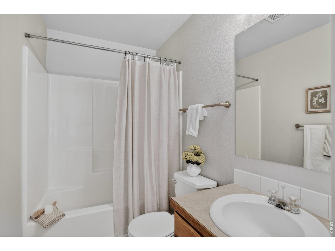 3000 Swan Point Court Evans, CO 80620 - Photo 25 of 38 Full Bath