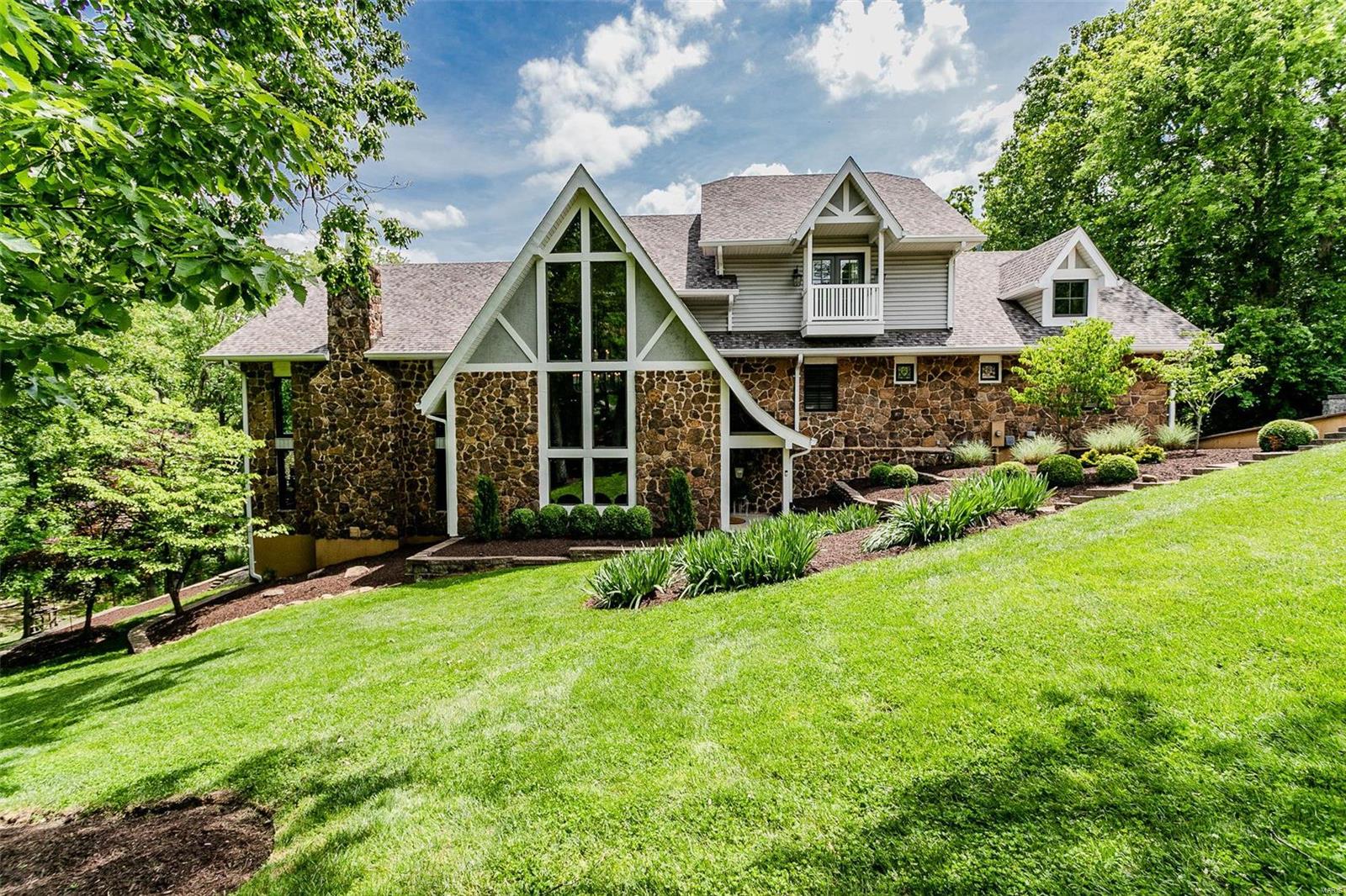 9701 Fall Ridge Trail St. Louis, MO 63127 - Photo 1 of 60 Gallery Image 1