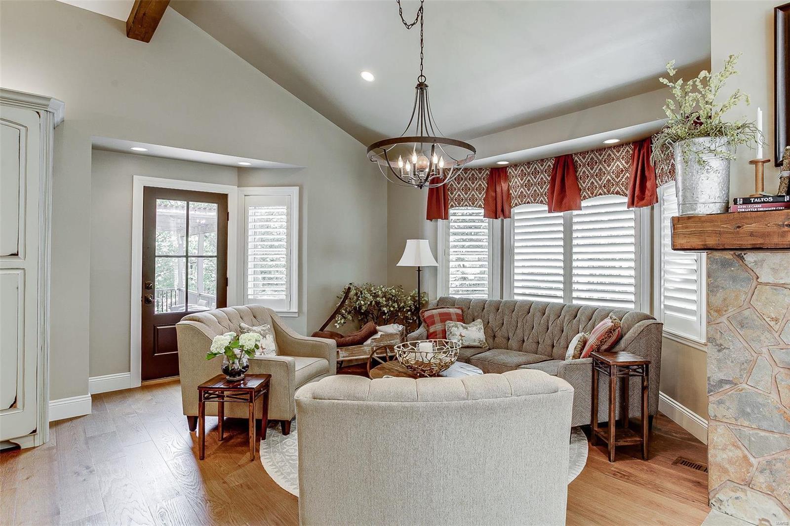 9701 Fall Ridge Trail St. Louis, MO 63127 - Photo 15 of 60 Gallery Image 15