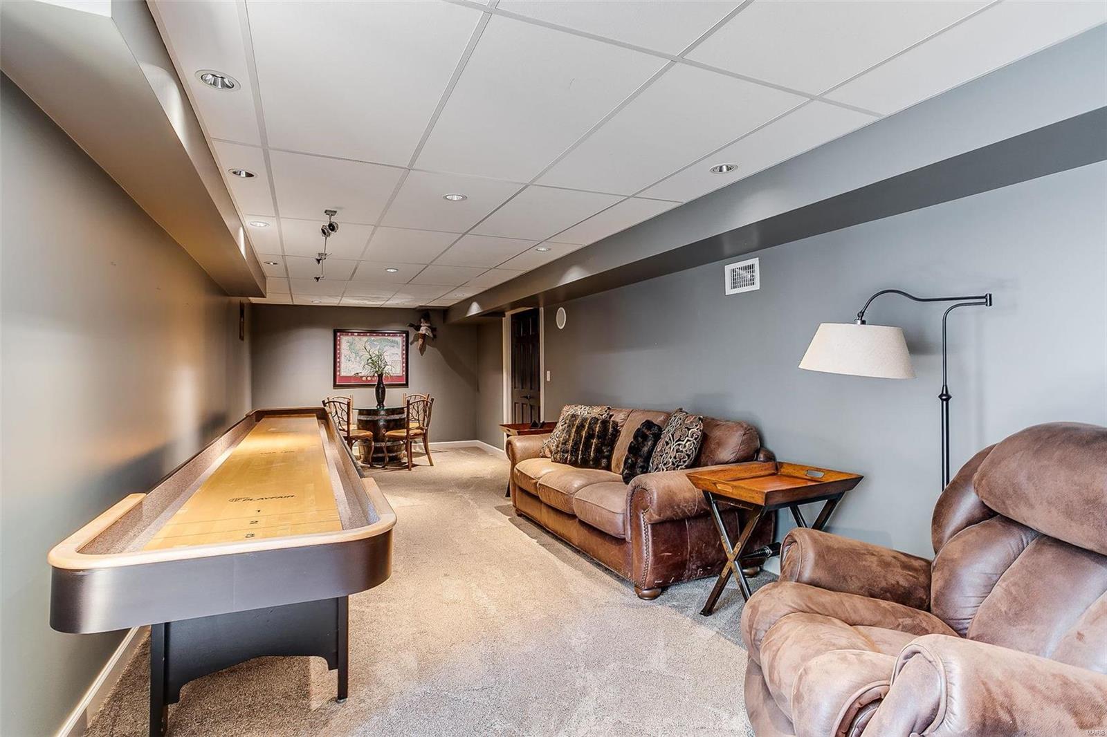 9701 Fall Ridge Trail St. Louis, MO 63127 - Photo 41 of 60 Gallery Image 41
