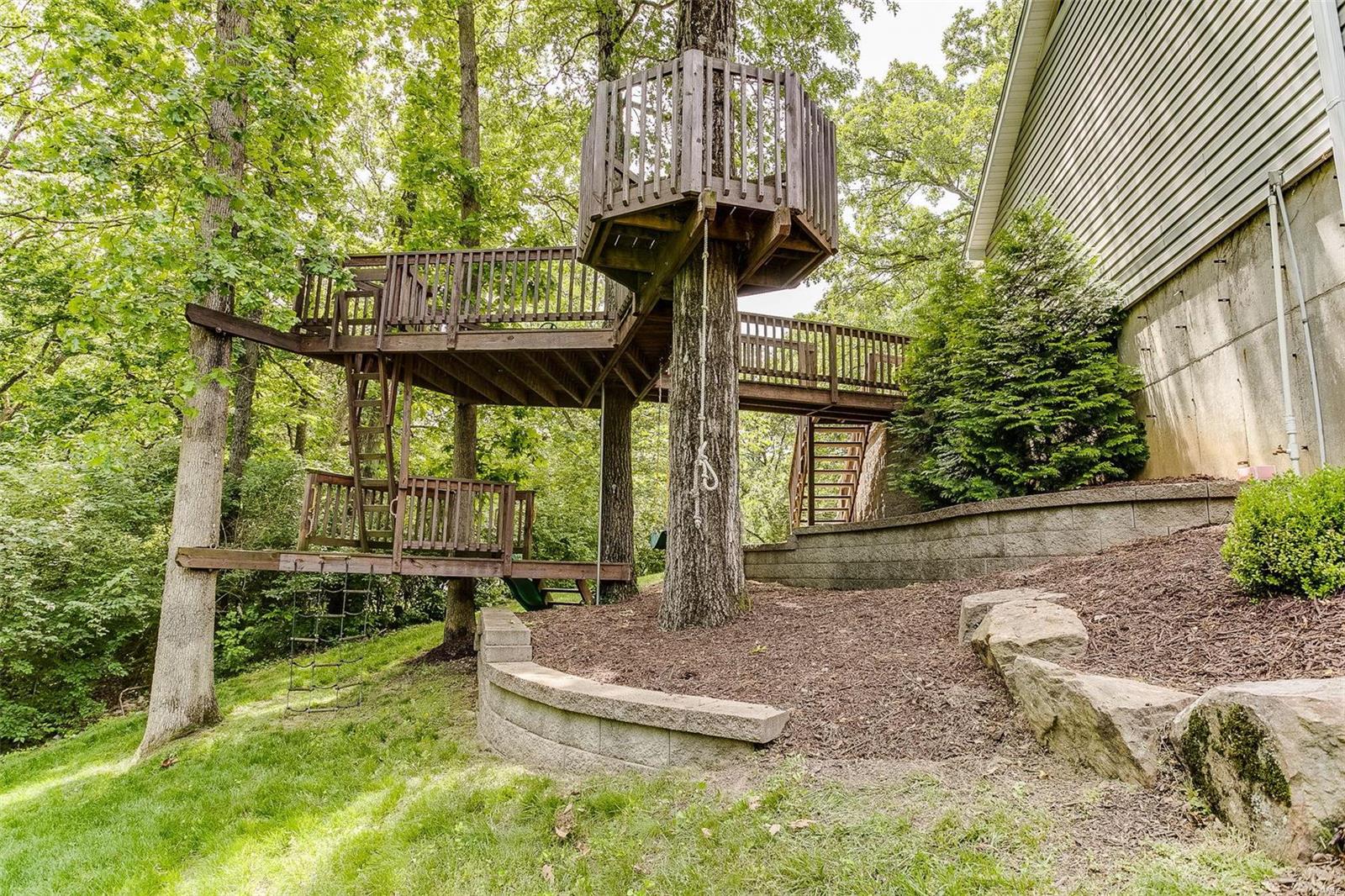 9701 Fall Ridge Trail St. Louis, MO 63127 - Photo 55 of 60 Gallery Image 55