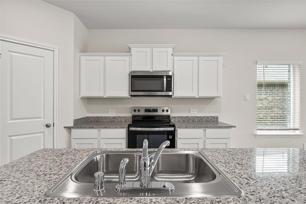 3428 Rendezvous Way Sherman, TX 75090 - Photo 13 of 38