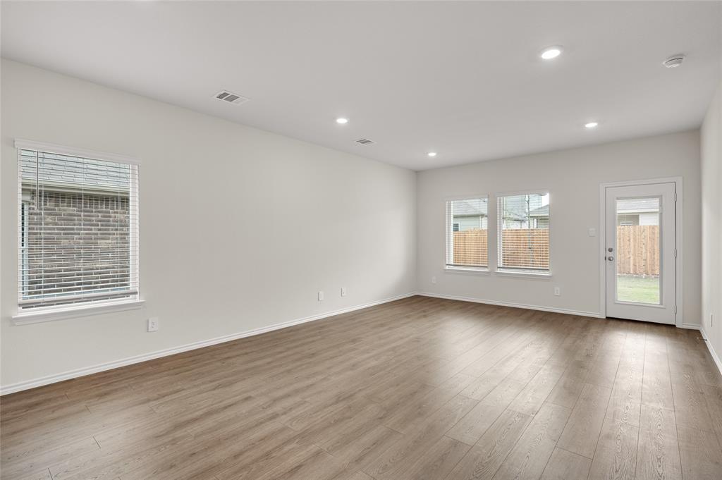 3428 Rendezvous Way Sherman, TX 75090 - Photo 14 of 38