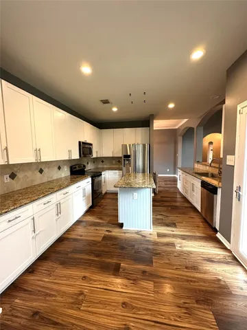 $2,500 | 20235 Concord Hill Drive, Cypress, TX 77433