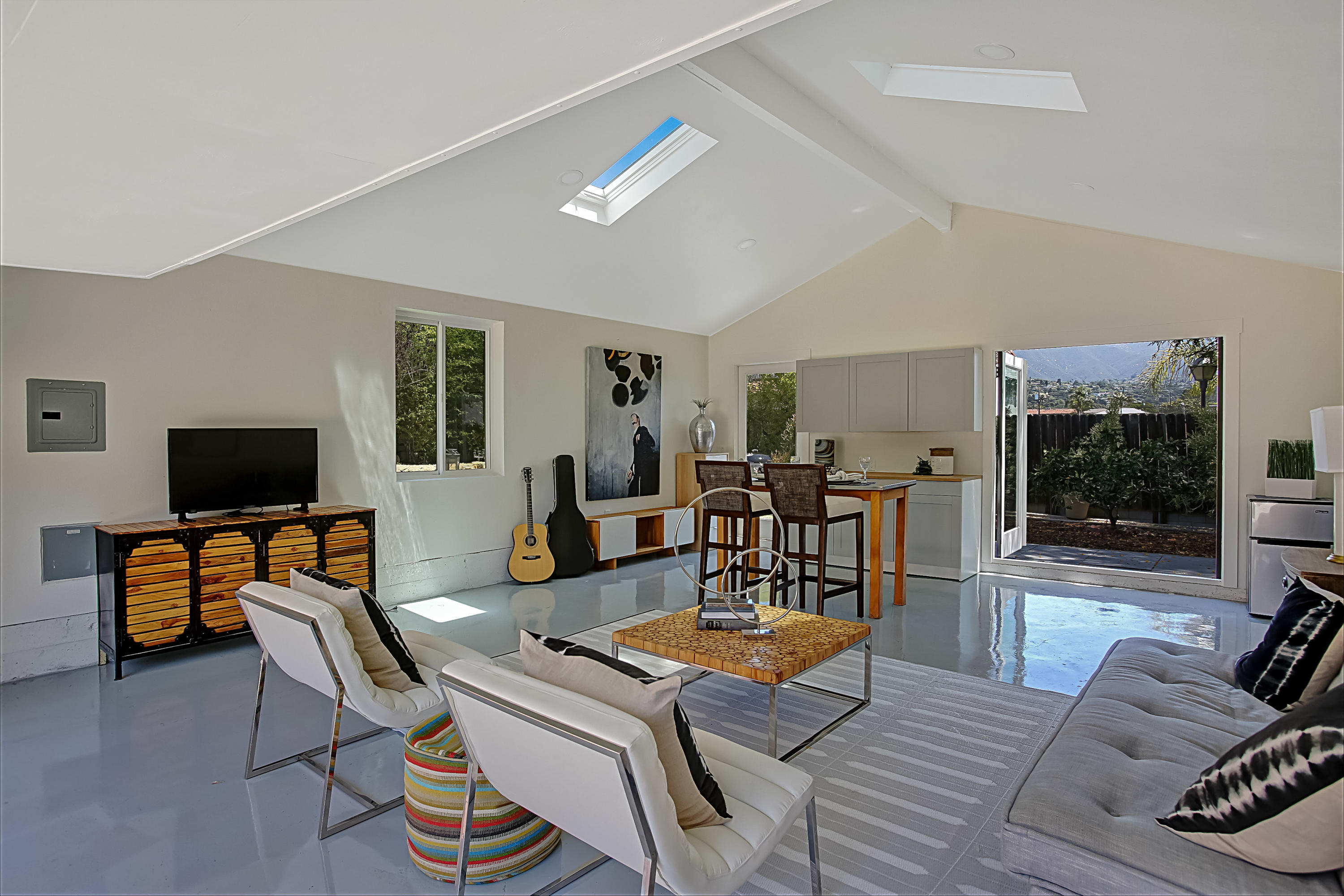 2926 Serena Road Santa Barbara, CA 93105 - Photo 26 of 30 033