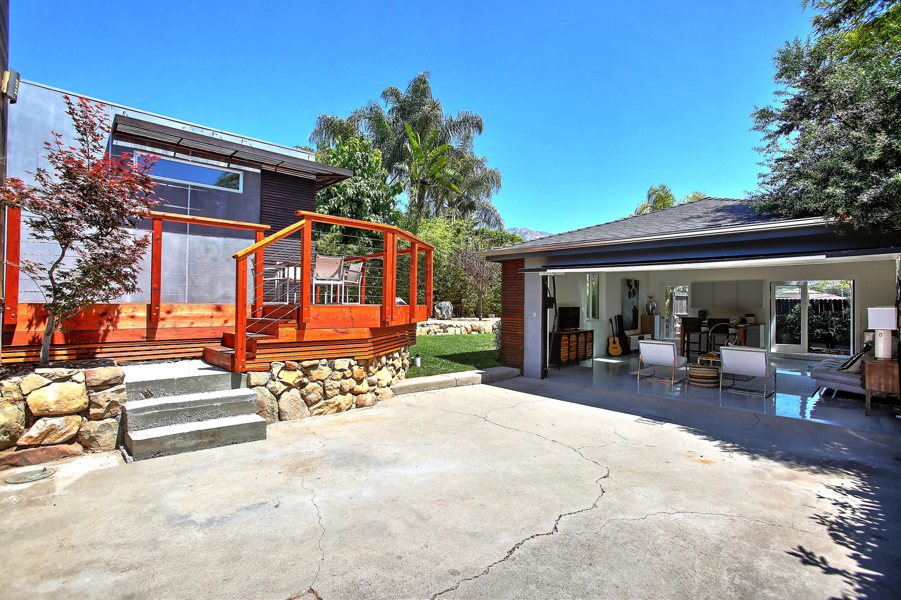 2926 Serena Road Santa Barbara, CA 93105 - Photo 9 of 30 010
