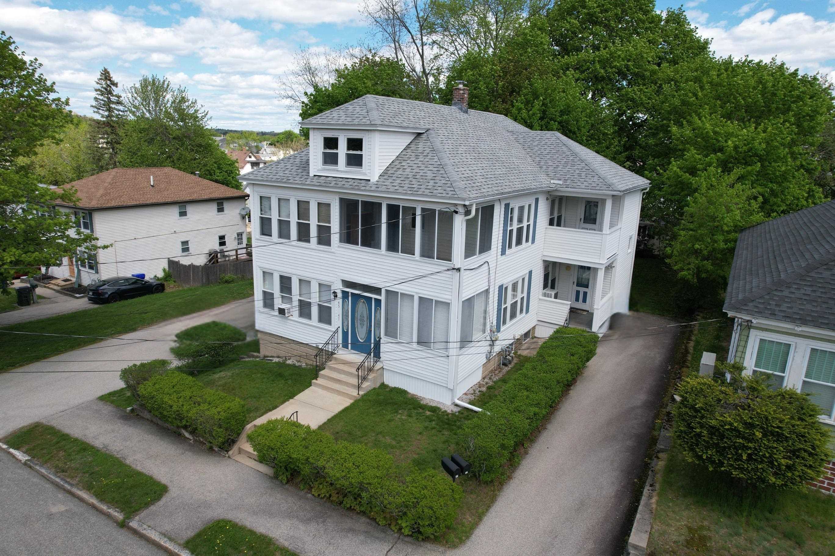 45 Morgan Street Manchester, NH 03102 - Photo 2 of 27