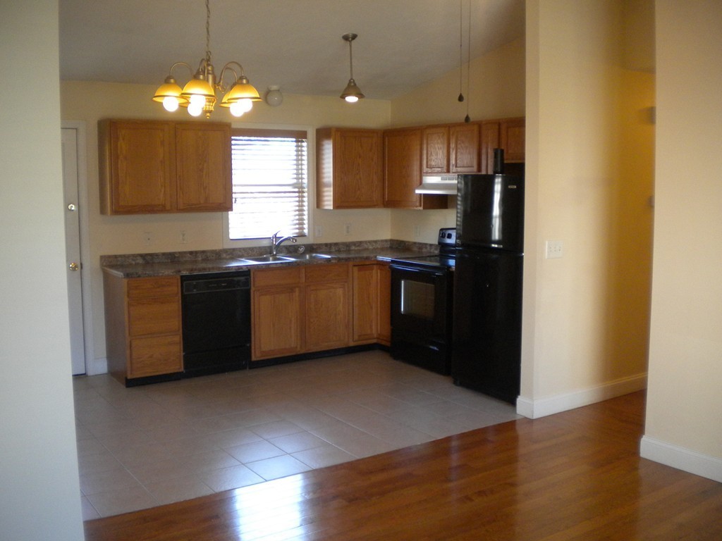 30 Maria Street Fall River, MA 02721 - Photo 4 of 28