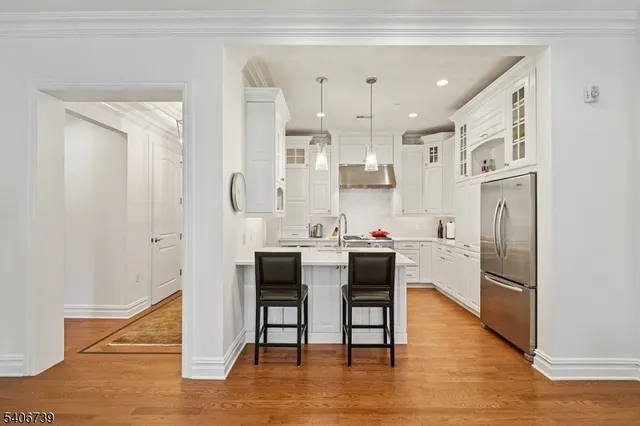 $1,600,000 | 14 Euclid Avenue, Unit 102, Summit, NJ 07901