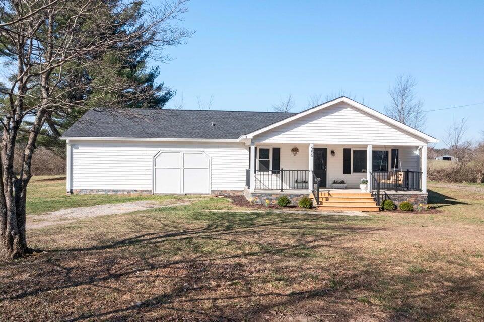955 Walker Road Dayton, TN 37321 - Photo 1 of 40 1