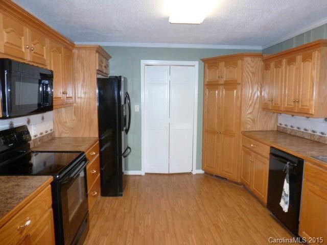 2452 Robert H Kirk Road Lancaster, SC 29720 - Photo 7 of 22 Gallery Image 7