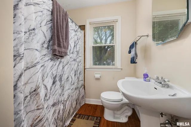 $114,900 | 3206 North Indiana Avenue, Peoria, IL 61603