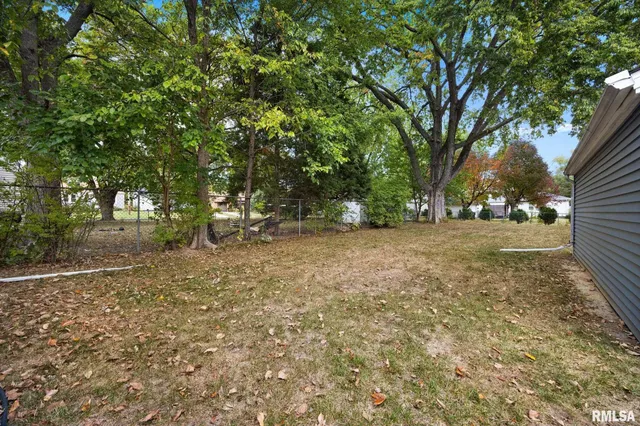 $114,900 | 3206 North Indiana Avenue, Peoria, IL 61603