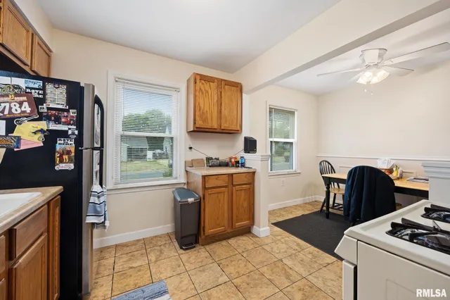 $114,900 | 3206 North Indiana Avenue, Peoria, IL 61603