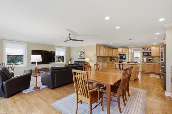 $995,000 | 5901 North Newark Avenue, Chicago, IL 60631