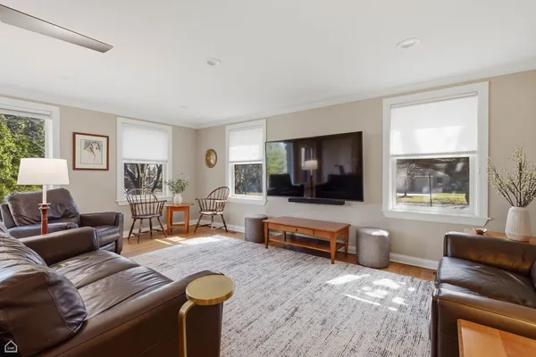 $995,000 | 5901 North Newark Avenue, Chicago, IL 60631
