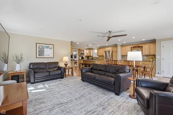 $995,000 | 5901 North Newark Avenue, Chicago, IL 60631