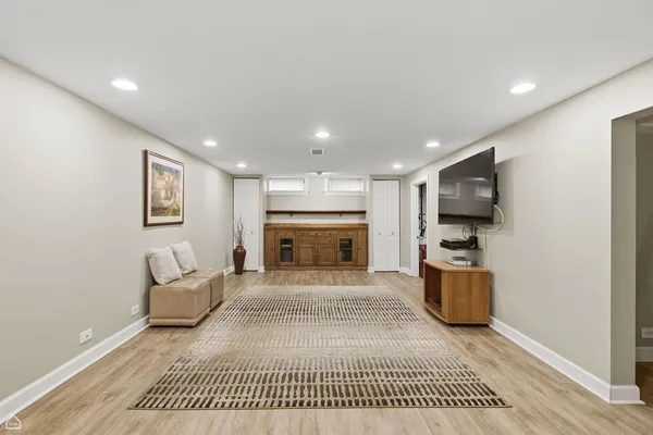 $995,000 | 5901 North Newark Avenue, Chicago, IL 60631