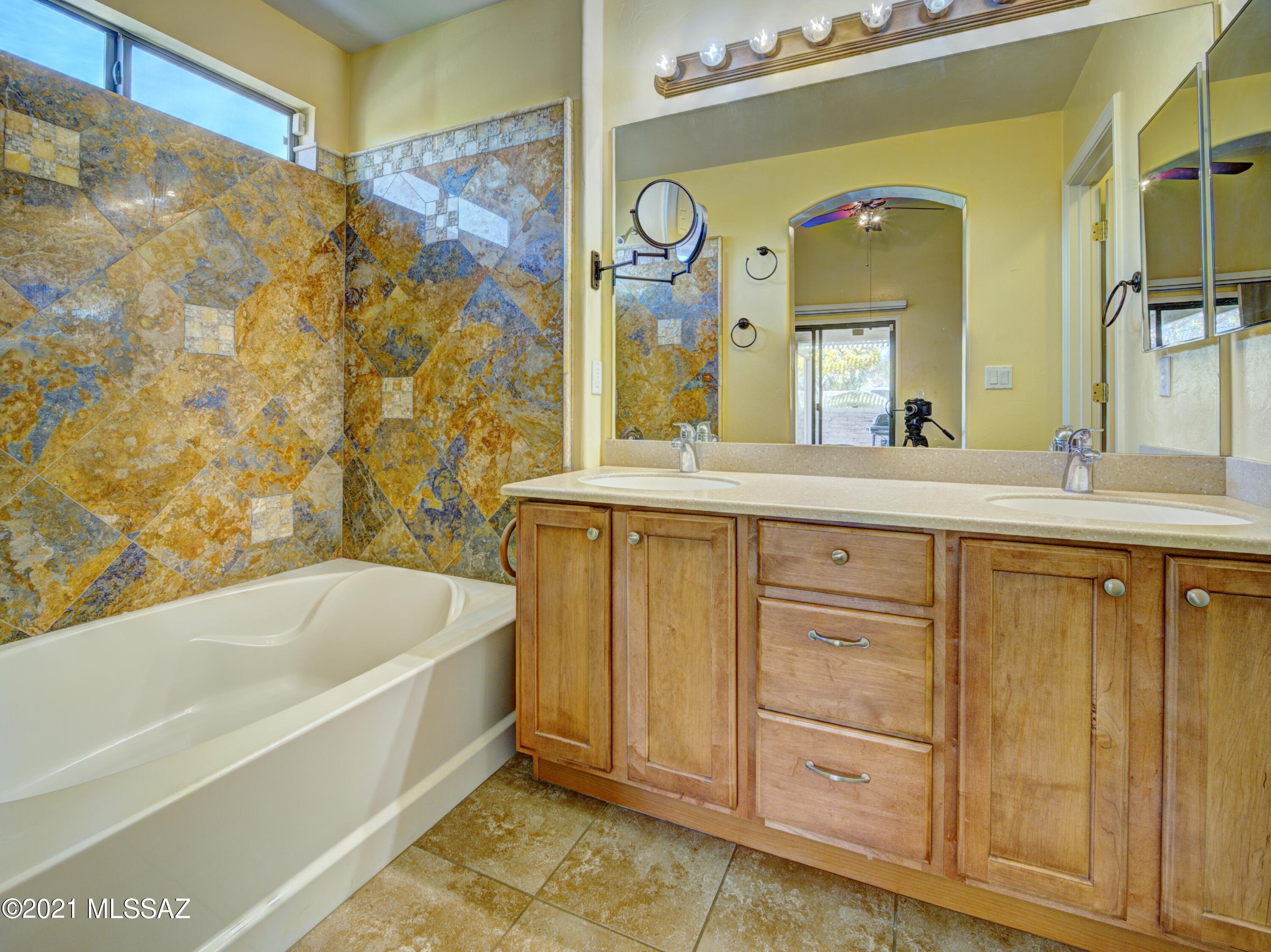 439 Colorado Court Rio Rico, AZ 85648 - Photo 17 of 25
